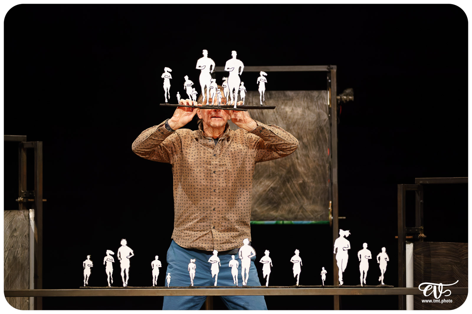 OÙ COURS-TU COMME ÇA ? (CIE PUCEANDPUNEZ)